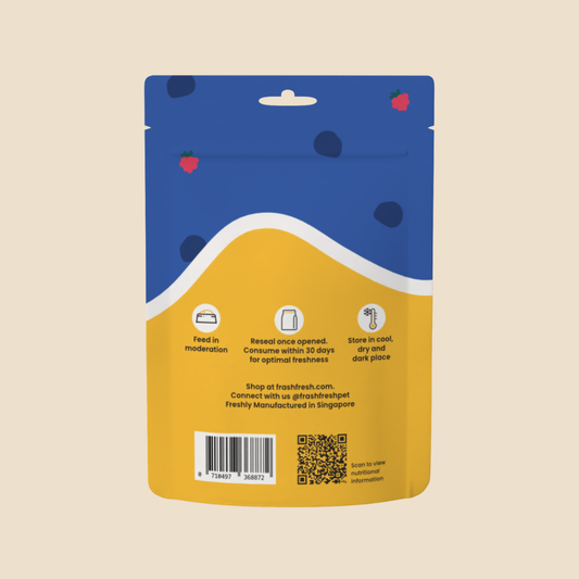 Back of Frashfresh Kangaroo Freeze Dried Dog & Cat Treats pouch with blue and yellow design, care instructions.