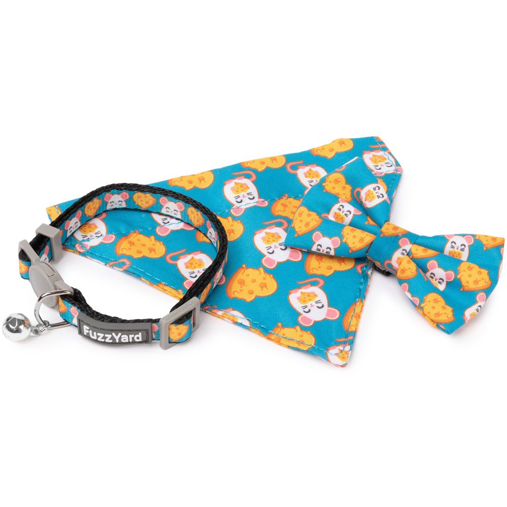 FuzzYard Cat Collar, Bandana & Bowtie Fashion Pack (Cheesy Hearts)
